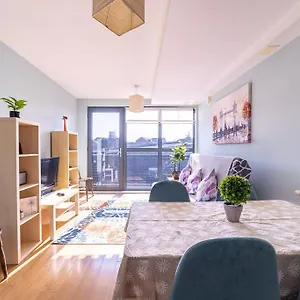 Tower Bridge Retreat Apartment London