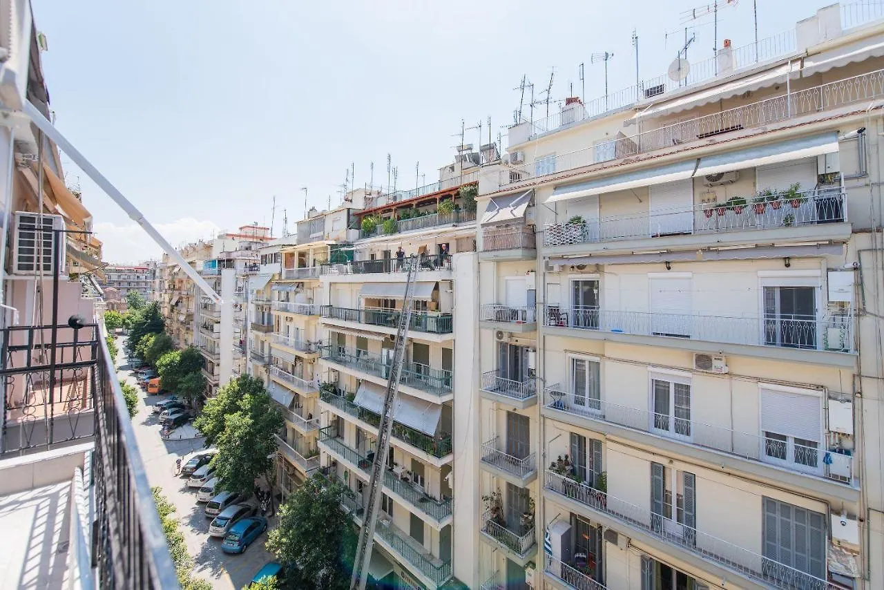 Apricot By Halu! Cozy Apt Next To Agia Sophia Metro Station Thessaloniki Apartment