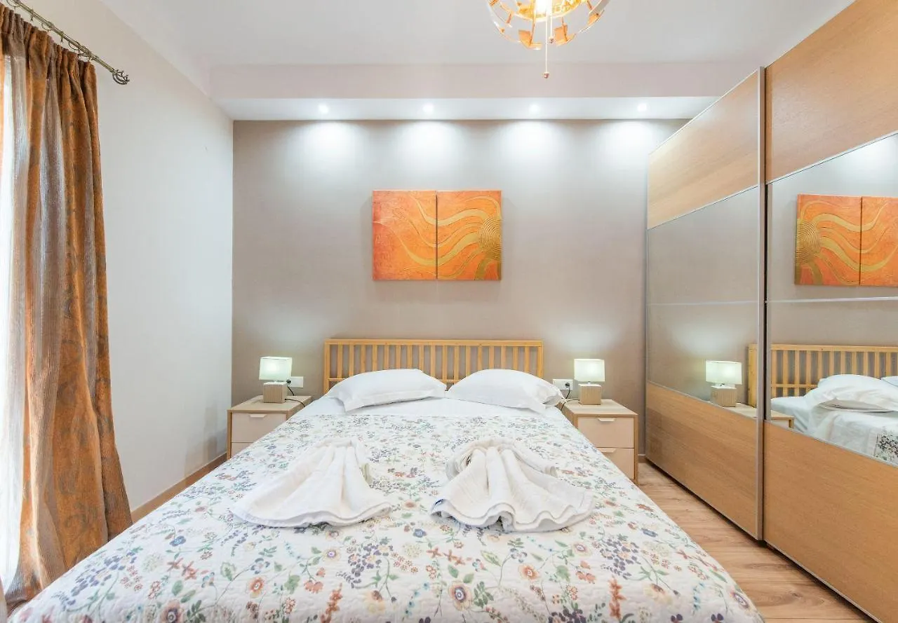 Apricot By Halu! Cozy Apt Next To Agia Sophia Metro Station Thessaloniki Apartment